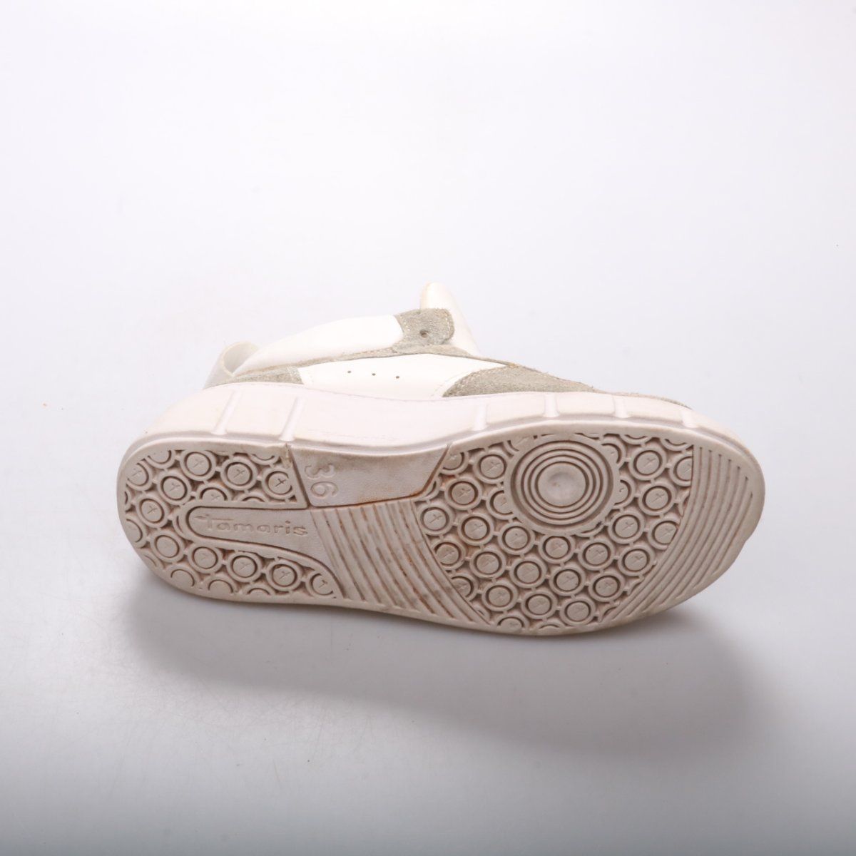 кроссовки Tamaris