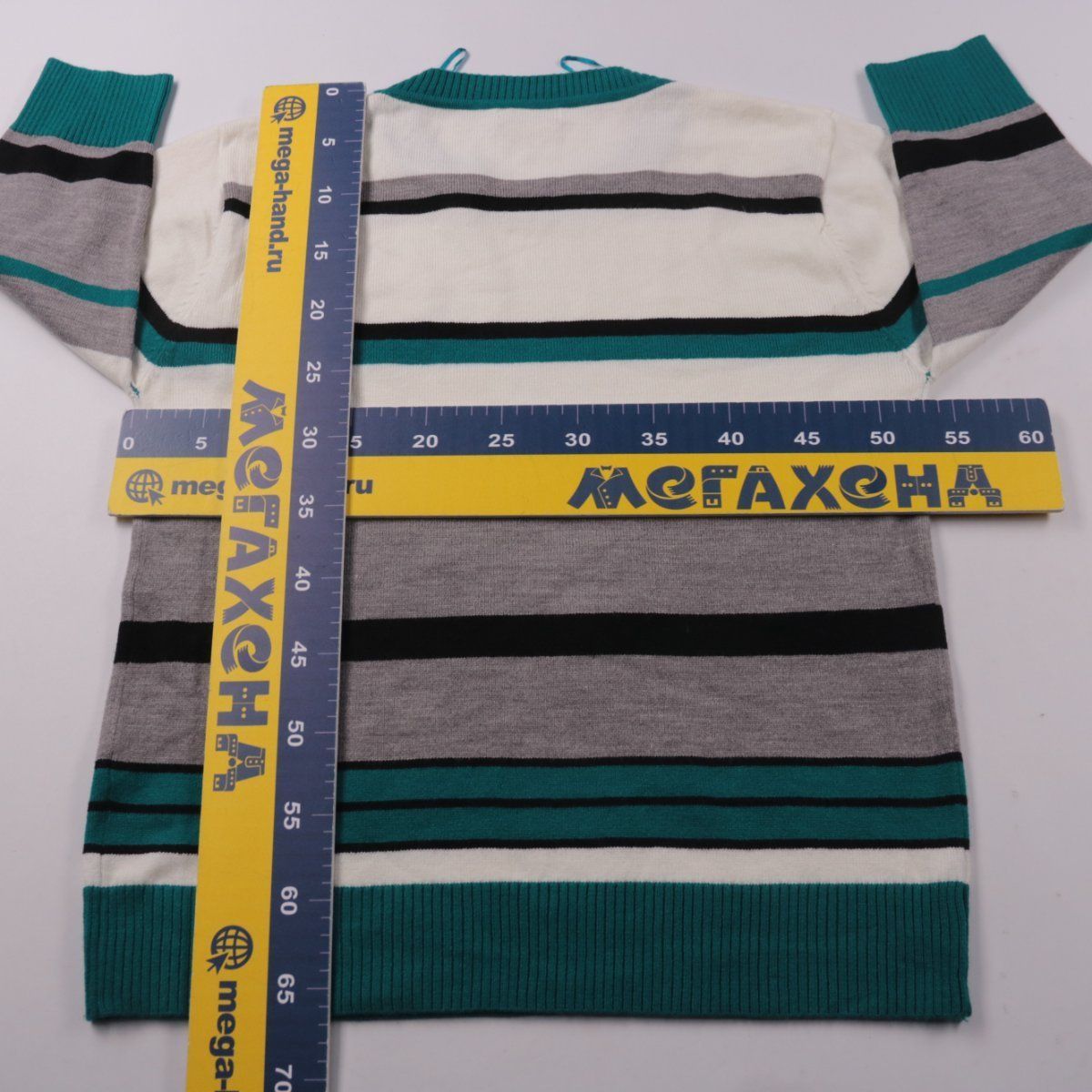 свитер Paramour