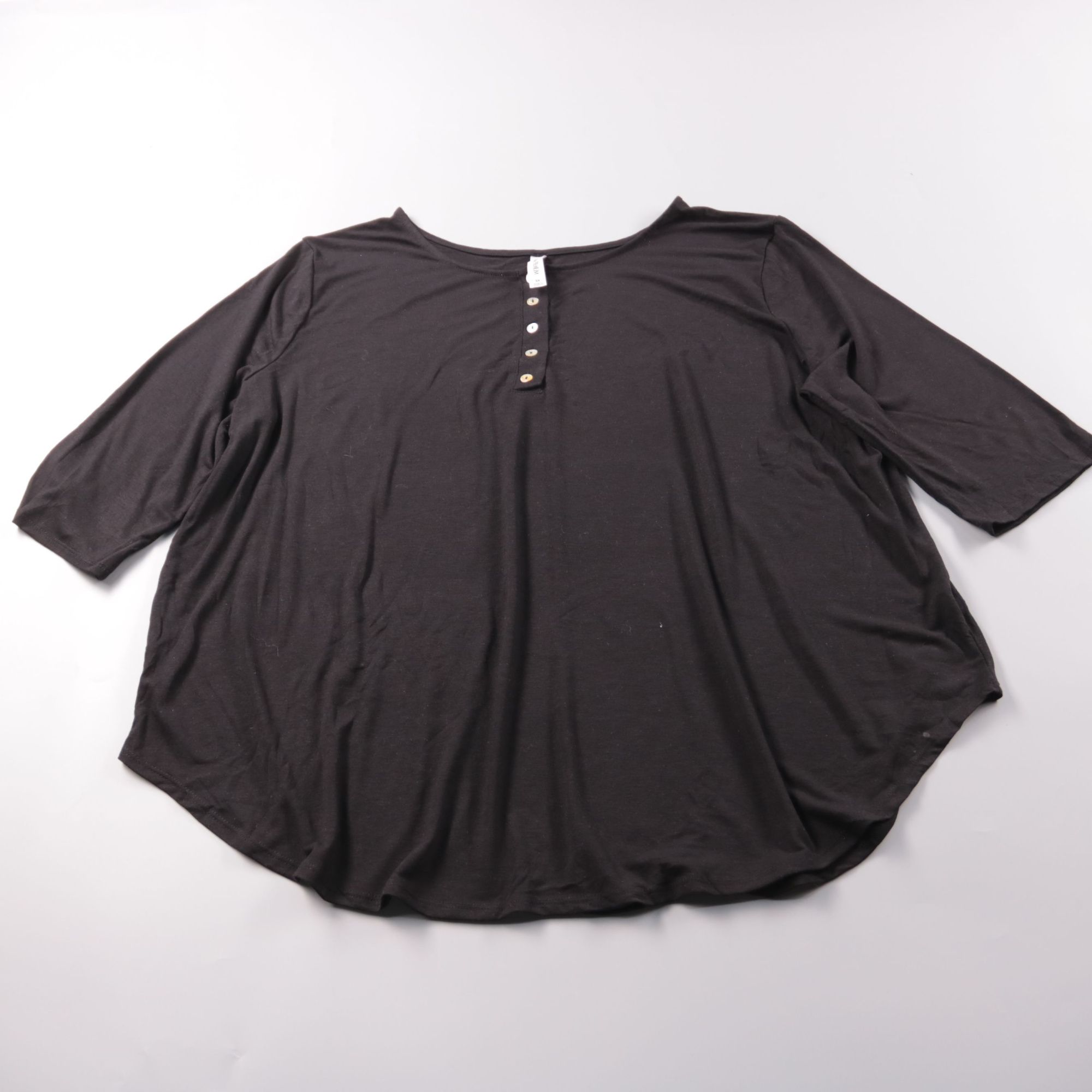 футболка Zenana Premium