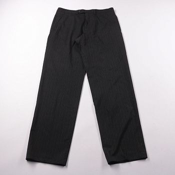 брюки не указано