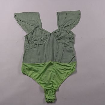 боди Prettylittlething