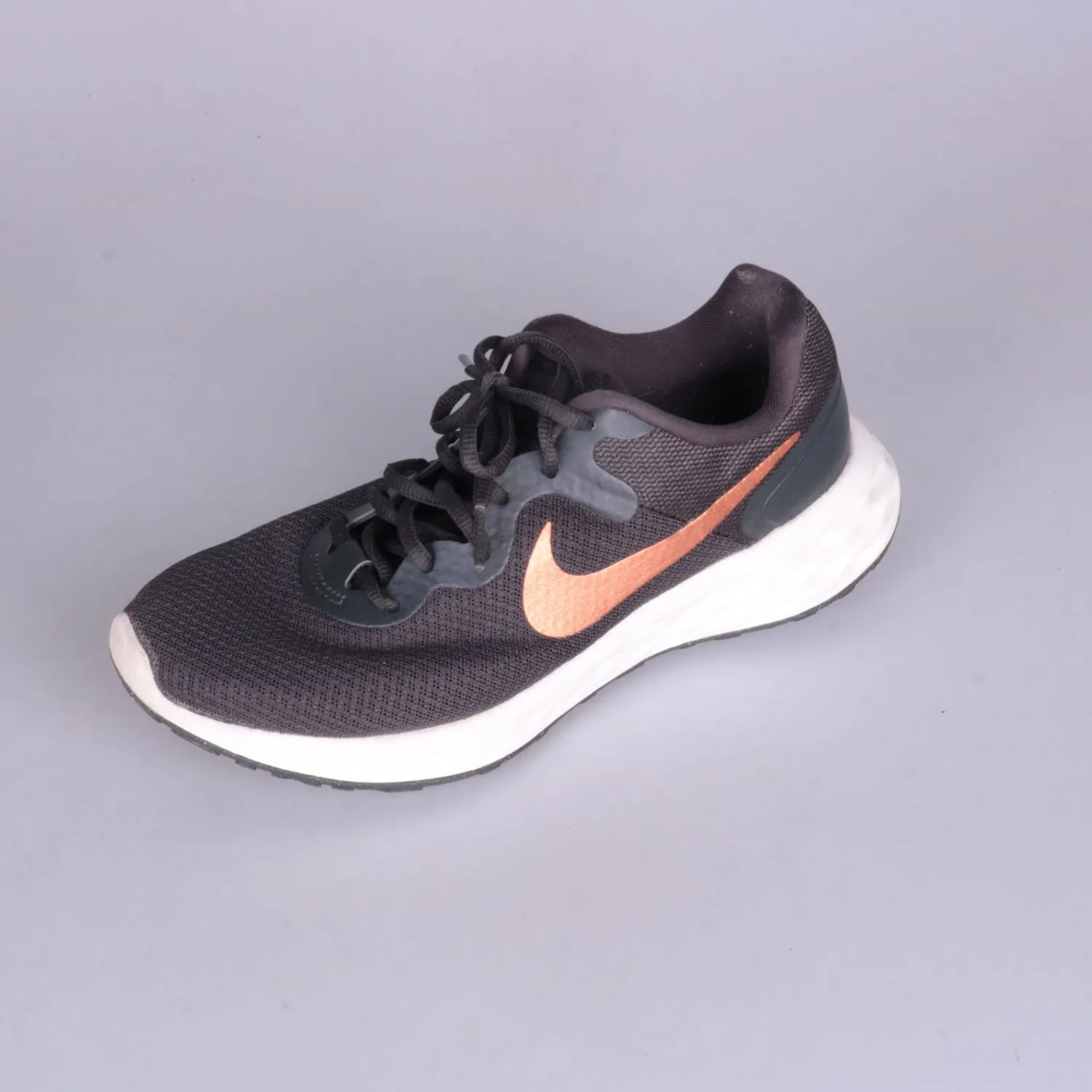 кроссовки Nike