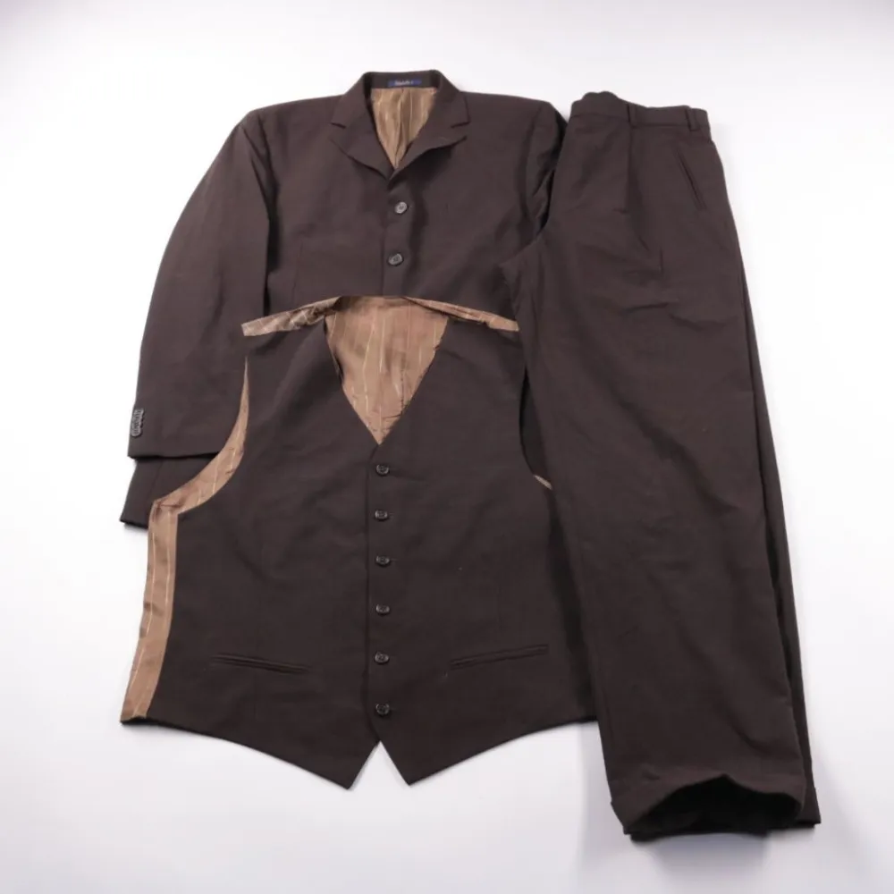 251114032-1